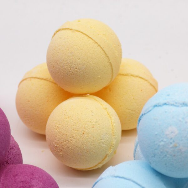 Essential Oil Bath Bomb - Chamomile & Grapefruit - Image 2
