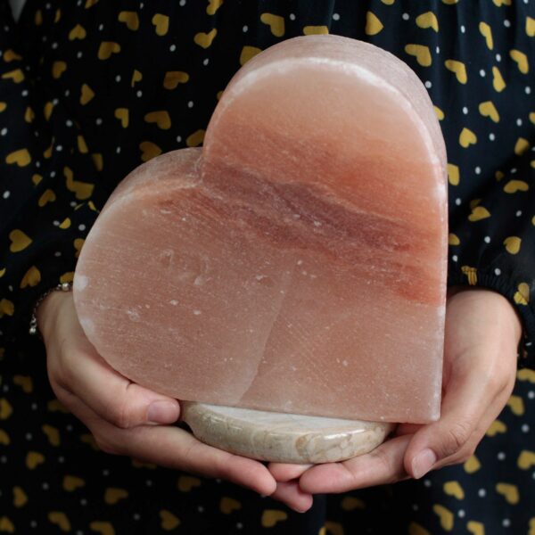 Crafted Salt lamp - Heart - Image 4