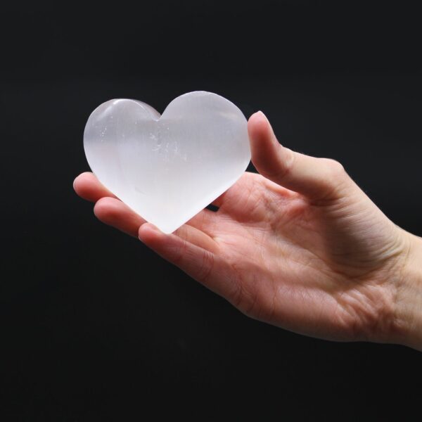 Selenite Heart - 5-6 cm - Image 4