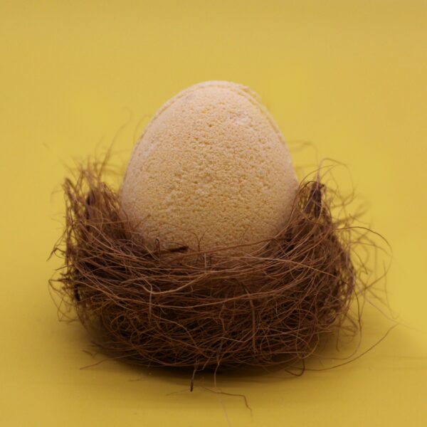 Bath Eggs in a Tray - Banana - Image 2