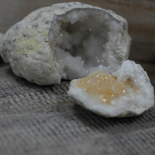 Calsite Geodes - 10-12 cm - Image 7