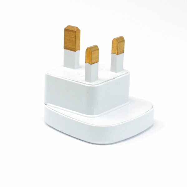 EU to UK Plug Adaptor - Image 4