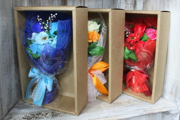 Boxed Hand Soap Flower Bouquet- Red - Image 3