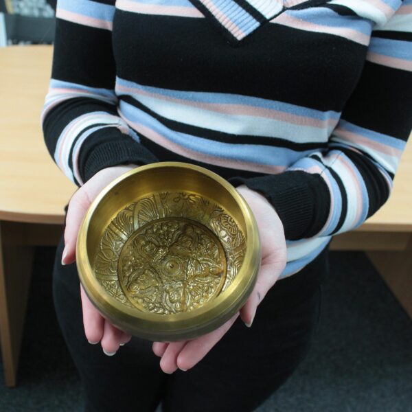 Lrg Five Buddha Singing Bowl - Image 5