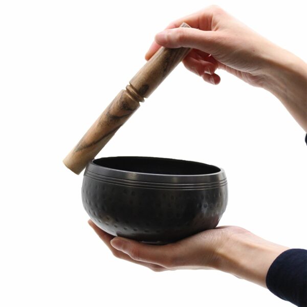 Med Black Beaten Bowl - 15cm - Image 3