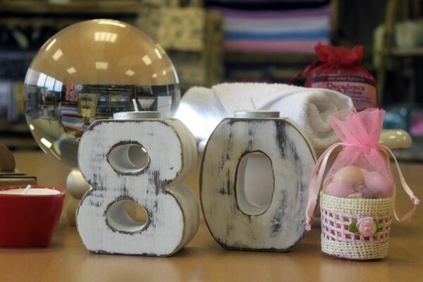 Wooden Birthday Numbers - No.8 - Image 4