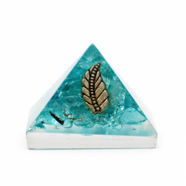 Sm Orgonite Pyramid 25mm Gemchips and Copper (assorted colours/designs) - Image 4