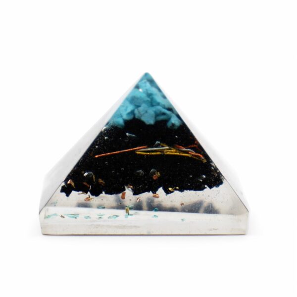 Sm Orgonite Pyramid 25mm Gemchips and Copper (assorted colours/designs) - Image 5