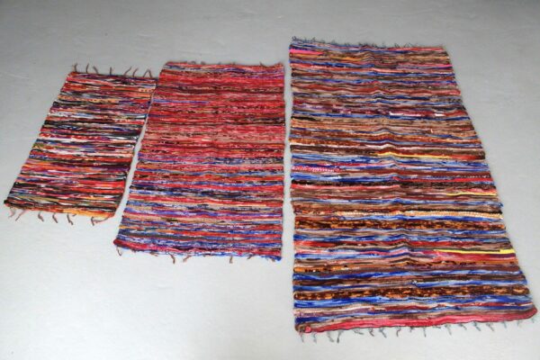 Large Velvet Rug - 105x185cm - Image 9