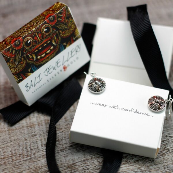 Silver & Gold Earring - Mandala Hearts - Image 9