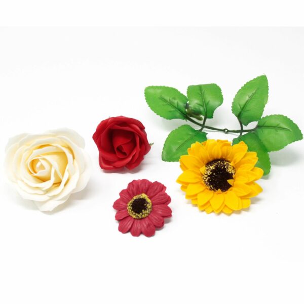 Craft Flower Stems Aprox 625 pieces (2.5kg) - Image 7