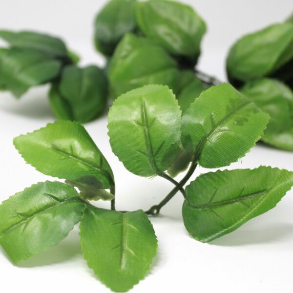 Craft Flower Leaf Decor Aprox 60 pieces (110g) - Image 2