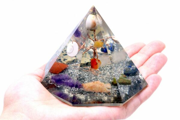Orgonite 7 sided Pyramid - Gemstone Wisdom Tree - 90 mm - Image 2