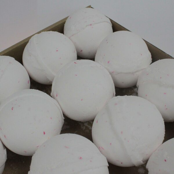 Coconut Dream Bath Bomb - Image 2