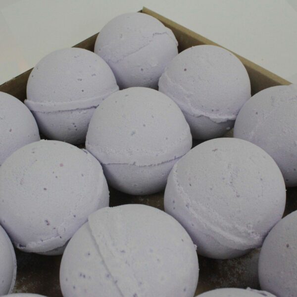 Sweet Fennel & Jojoba Bath Bomb - Image 2