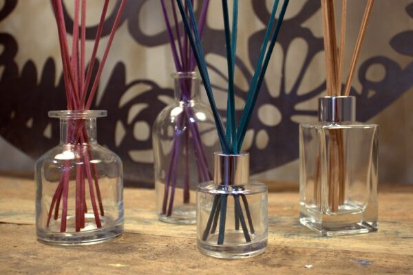 100 ml Square Long Reed Diffuser Bottlle - Clear - Image 3