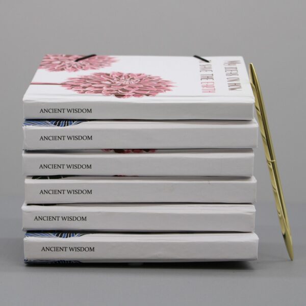 Notebook with strap - Flowers in the same garden - Image 4