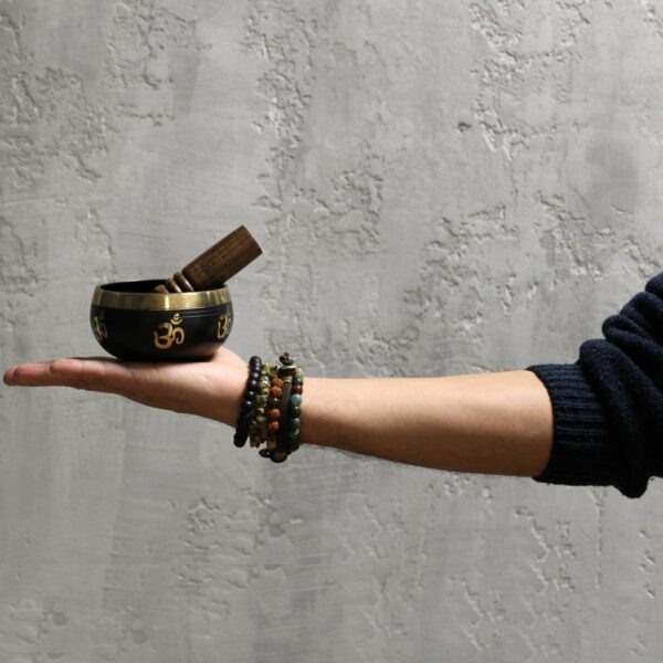 Yoga Om Singing Bowl Set - Image 4
