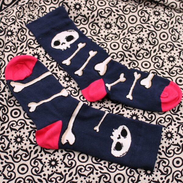 Hop Hare Bamboo Socks S/M - Skulls and Bones - Image 7