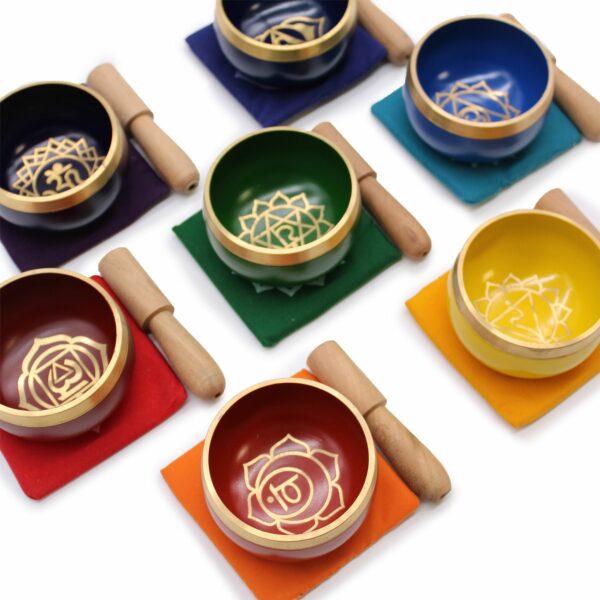 Chakra Pyramid Singing Bowl Gift Set - Image 3