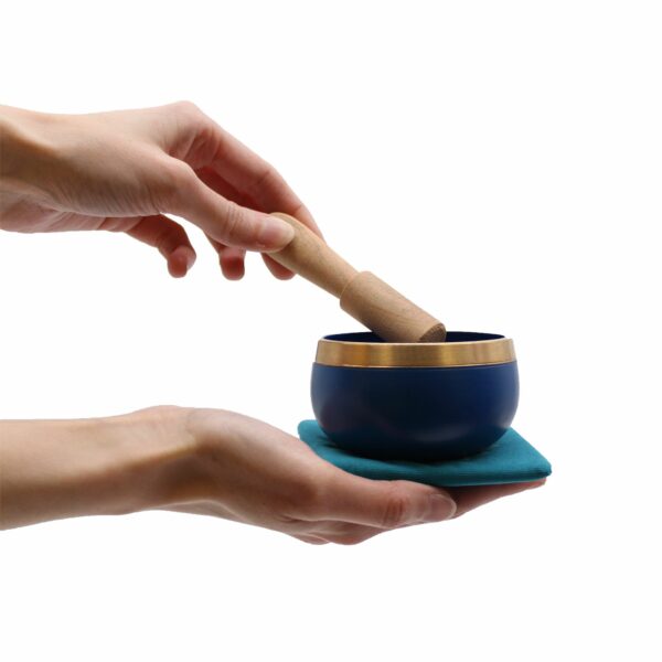 Chakra Pyramid Singing Bowl Gift Set - Image 6