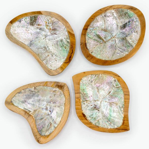 Set of 4 Teak Mini Bowls with Shell Decor (assorted) - Image 4