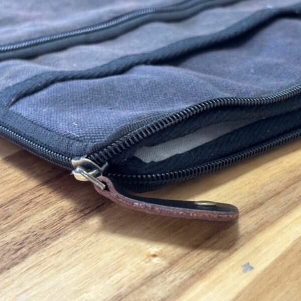 Stonewash Travel Laptop Pouch - Charcoal - Image 4