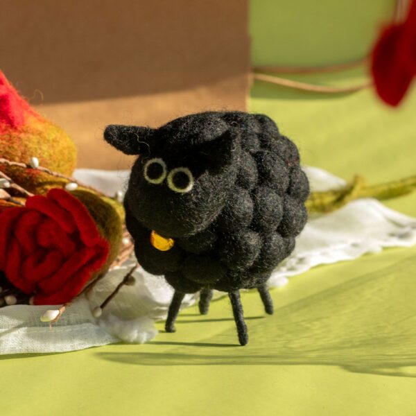 Little Felt Sheep - Black - Image 3