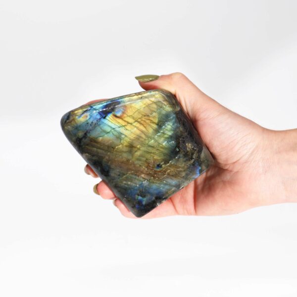 Madagascar Labradorite Large Stone (approx 550-750gms  110-140mm) - Image 3