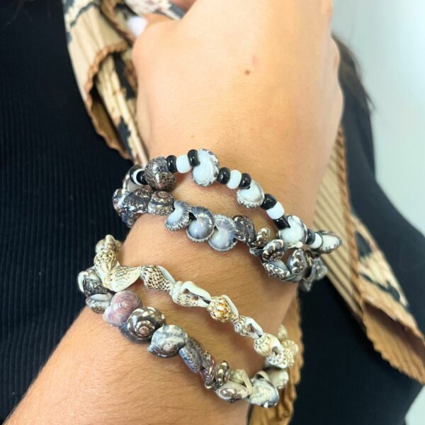 Handmade Friendship Bracelets - Tiny Besti Beach Shells (asst) - Image 3