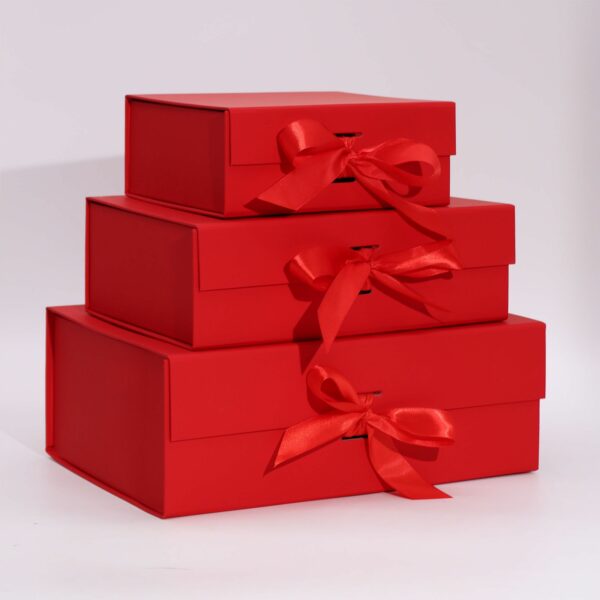 Flat Pack Gift Box - Large  (28.2x20.2x9.2cm) - Red - Image 4