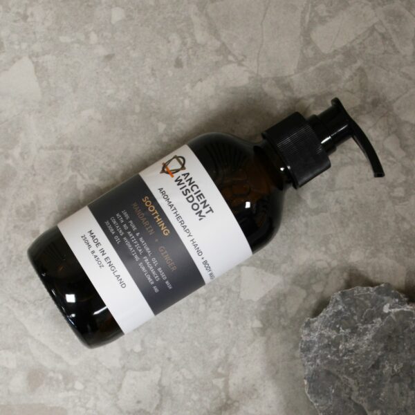Clary Sage & Lavender Hand & Body Wash 250ml - Image 3