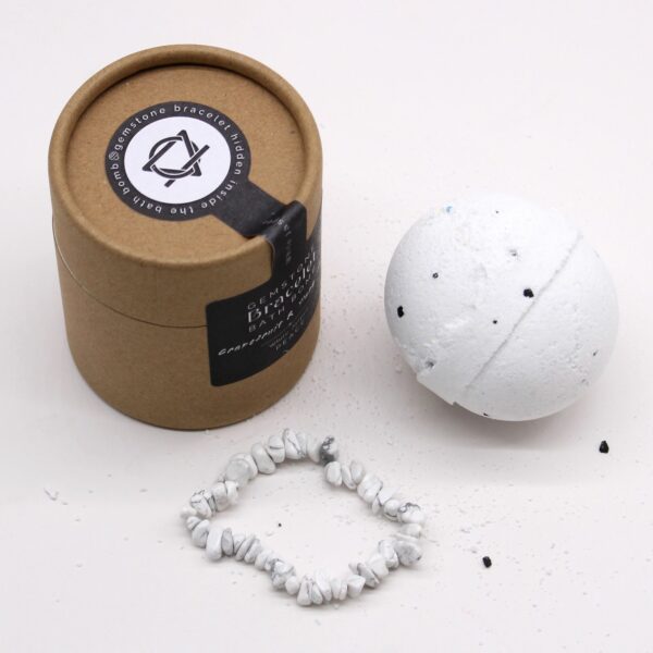 White Jasper Gem Bracelet Bath Bomb - Image 4