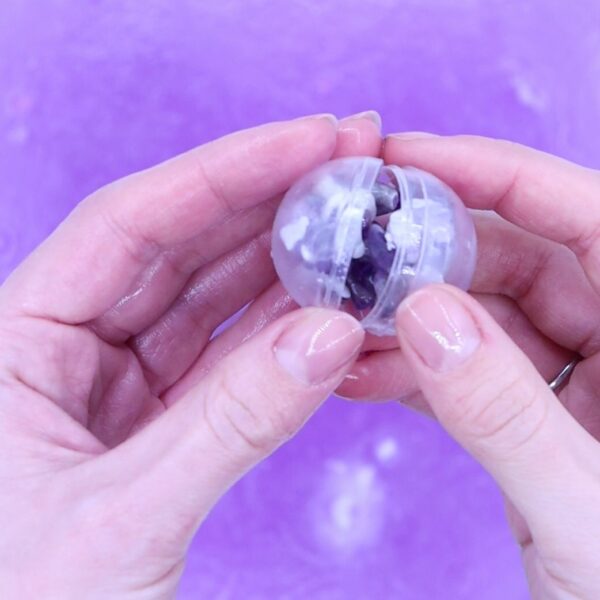 Amethyst Gem Bracelet Bath Bomb - Image 6