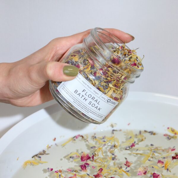 Floral Bath Soak - Natural - 140g - Image 4