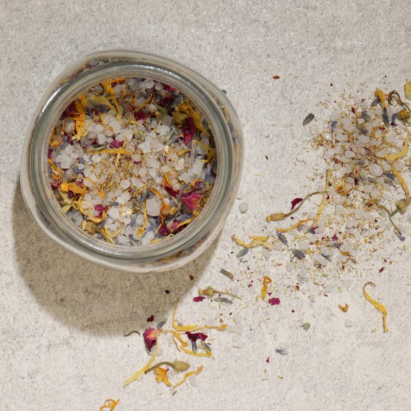 Floral Bath Soak - Natural - 140g - Image 5